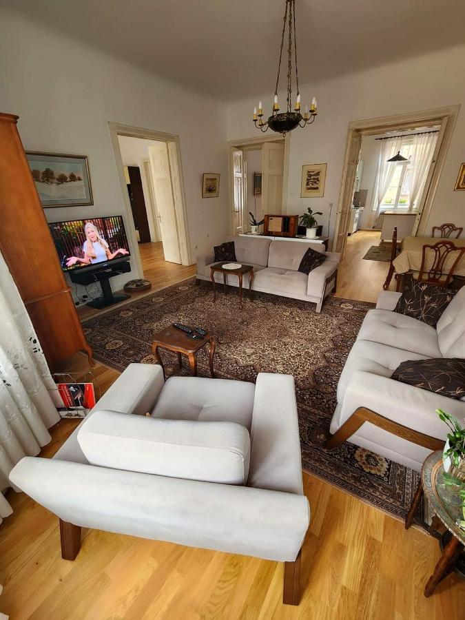 The Best Location Salon Apartment With Main Street View SJJ Exterior foto